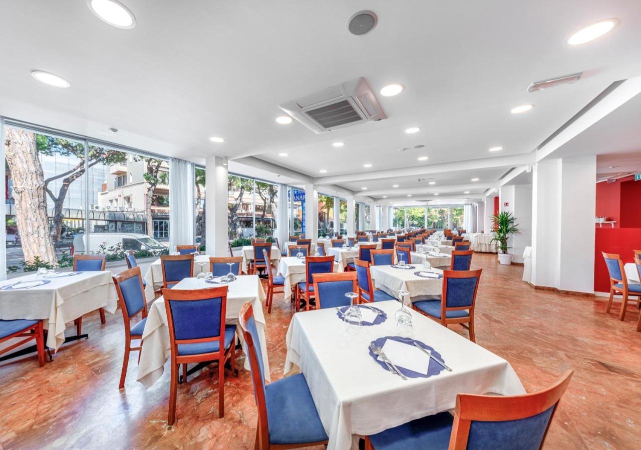 Hotel Zanarini In Centro A Riccione Bagian luar foto